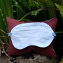 rotes Kissen Wollseite