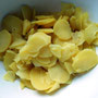 Kartoffelsalat: Kartoffeln schälen und scheibeln,...