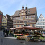 Marktplatz mit Rathaus