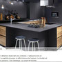 cuisine intérieur design tendance moderne  à toulouse noir et bois mur colonne sans poignée 