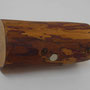 Magnethalter aus Holz, handgemacht, mit Magneten; Restrinde belassen, Halter gewachst und poliert