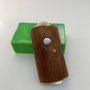 handgefertiger Seifenhalter aus Holz, mit Verzierung (Muschel) und Magnet auf Unterseite