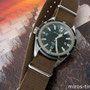 Band: NATO G10 braun | Uhr: Omega Seamaster 300 165.014