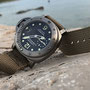 Band: Zulu Split sand | Uhr: Panerai Submersible 025