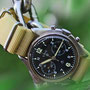 Band: Nato Matt, beige | Uhr: CWC RAF Chronographen