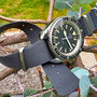 Band: Oldschool Nato »Stealth« | Uhr: CWC RN83 Diver