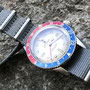 Band: Hardcore Nato »Vapor« | Uhr: Steinhart Ocean One Vintage Dual Time Premium