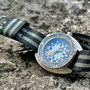 Band: Red. US Mil Nato PVD »Bond« | Uhr: Synchron Poseidon Ice Diver