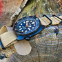 Band: Seatbelt Nato pvd Sand  | Uhr: Seiko  Seiko SBDCY005 Black Turtle