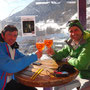 und belohnen uns mit einem Drink im Iglu auf der Talstation