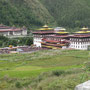 Tashichhodzong ist Bhutan´s administratives and religiöses Zentrum, Sitz des Königs, die größte Monastery und Hauptsitz des höchsten geistlichen Je Khenpo & the Monk body.