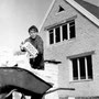 Johannes Ricklefs bei Ausbauarbeiten in den 1960er Jahren
