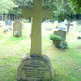 New ForestのMinsteadという小さな町にあるAll Saint's churchにコナンドイルのお墓がありました！