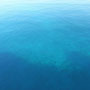 Wunderbares blaues Wasser