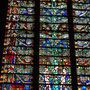 Die bemerkenswerten Fenster der Basilika in der Altstadt von Carcassonne