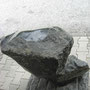 skulptur, labrador/larvikit "marina pearl", ca. 120 cm hoch, masse: ca. 750 kg, foto: ©SKa. all rights reserved