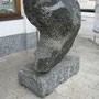 skulptur, labrador/larvikit "marina pearl", ca. 120 cm hoch, masse: ca. 750 kg, foto: ©SKa. all rights reserved