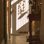 Des ombres chinoises, le soleil s'amuse.