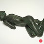 bruno walpoth, "slow awakening", 2021, no. 4/8, 9 x 36 x 19 cm, bronze – erlas galerie