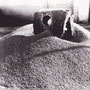 sans titre, bloc de schiste, sable de marbre blanc, 3 mois de vent, mars 1995