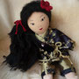 Puppenklinik, Puppendoktor, alte Stoffpuppe reparieren lassen, Waldorfart, asiatische Puppe