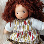 Für Monique - Arbeit mit dem Inneren Kind - 25er Schlamperle - Februar 2017 - rotbraunes deutsches Bouclé-Mohair, dunkelbraune Augen m. Lichtpunkten, Overall aus Wollfleece savanne-meliert