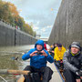 In der Schleuse Petershagen regnete es wie aus allen Kübeln. 