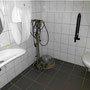 Abstellraum und Behindertentoilette in einem.