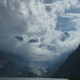 Blick von der Staumauer Oberaarsee zum Oberaargletscher und Oberaarjoch 3'212m