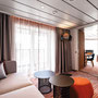 Horizont Suite Wohnbereich/ Schlafbereich 2 | © TUI Cruises