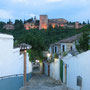 le jour se couche sur l'Alhambra