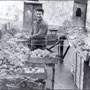 Anni '60 Largo Curti(fuoss'bianchi) Natale Aversente davanti al suo negozio di frutta e verdura