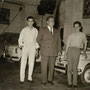 Anni '60 - Garage di Ciccio De Gennaro (da sinistra: Giovanni Albamonte, meccanico; Francesco De Gennaro e il figlio Giovanni)