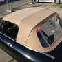 Alfa Romeo Cabrioverdeck in Sonnenlandstoff.