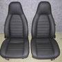 Porsche 911 Sitze, Sitzflächen mit Echtleder, Böden mit original Porsche Kunstleder neu bezogen.