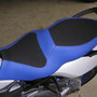 BMW K 1300 S, hier wurde die Sitzfläsche des Sozius verlängert und beide Sitzfläschen mit Anti-Rutschmaterial neu bezogen.