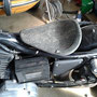 Dieser Harley-Davidson Sitz wurde mit Vintage Leder bezogen.