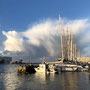 Diese "wunderschöne Sturmwolke" hält uns 3 Tage in Travemünde gefangen.