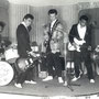 The Black Magic in Club 15 in Düsseldorf met Wally Swärz (eind 1961) vlnr: Michel Riupassa, Max, Wally Swärz, Jimmy Riupassa, Boy