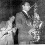 The Black Dynamites - gitarist Fred Christoffel en saxofonist Harry koster in actie begin 1960
