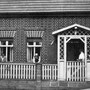 (0227) Haus Bensemann (heute Gosse), Dorfstraße, Marie und Karl Regling, um 1920