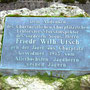 „Ein Jäger aus Kurpfalz, ein Jäger aus Kurpfalz, der reitet durch den Blattsalat und bricht dabei den Hals, ein Jäger aus Kurpfalz …“, trällerte Doro, während sie ausstiegen.