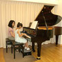 ピアノ教室はすべて個人レッスンです。初心者の方でも安心して習えます。