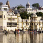 PICHOLA LAKE WITH GHAT AND CITY PALACE  [UDAIPUR/INDIA]