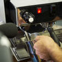 Milchschäumen an der La Marzocco Linea oder Rocket R58