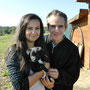 ottobre 2013 - Mora, la cuccioletta arrivata dalla Calabria, è stata adottata a Roma...eccola con il suo papà e la sorellona umana, pronta per andare a casetta!!!