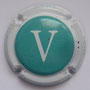 Marque : DUVAT Xavier N° Lambert : 16b Couleur : Contour blanc, lettre V dans un cercle turquoise  Description : Nom de la marque  Emplacement : 