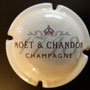 Marque :  MOET & CHANDON N° Lambert : 189 foncé Couleur :  Crème Description : Inscription 1743 couronnée et nom de la marque   Emplacement : 080-04-01