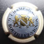 Marque :   BOUTILLEZ - VIGNON N° Lambert : 14 Couleur : Contour crème, strié  Description : Blason couronné encadré   de deux lions - nom de la marque   Emplacement : 