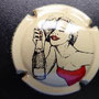 Marque : GENERIQUE  N° Lambert : 893c Couleur : Fond blanc - dessin   polychrome Description : femme en robe rouge et champagne Ref perso :